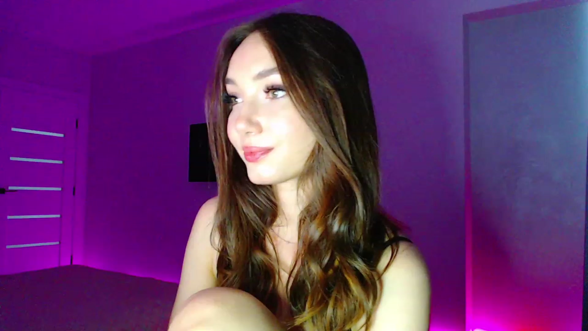 Gallery image thumbnail from Browncat04's myfreecams stream on, 06/21/2023, 17:07 image 20 of 20