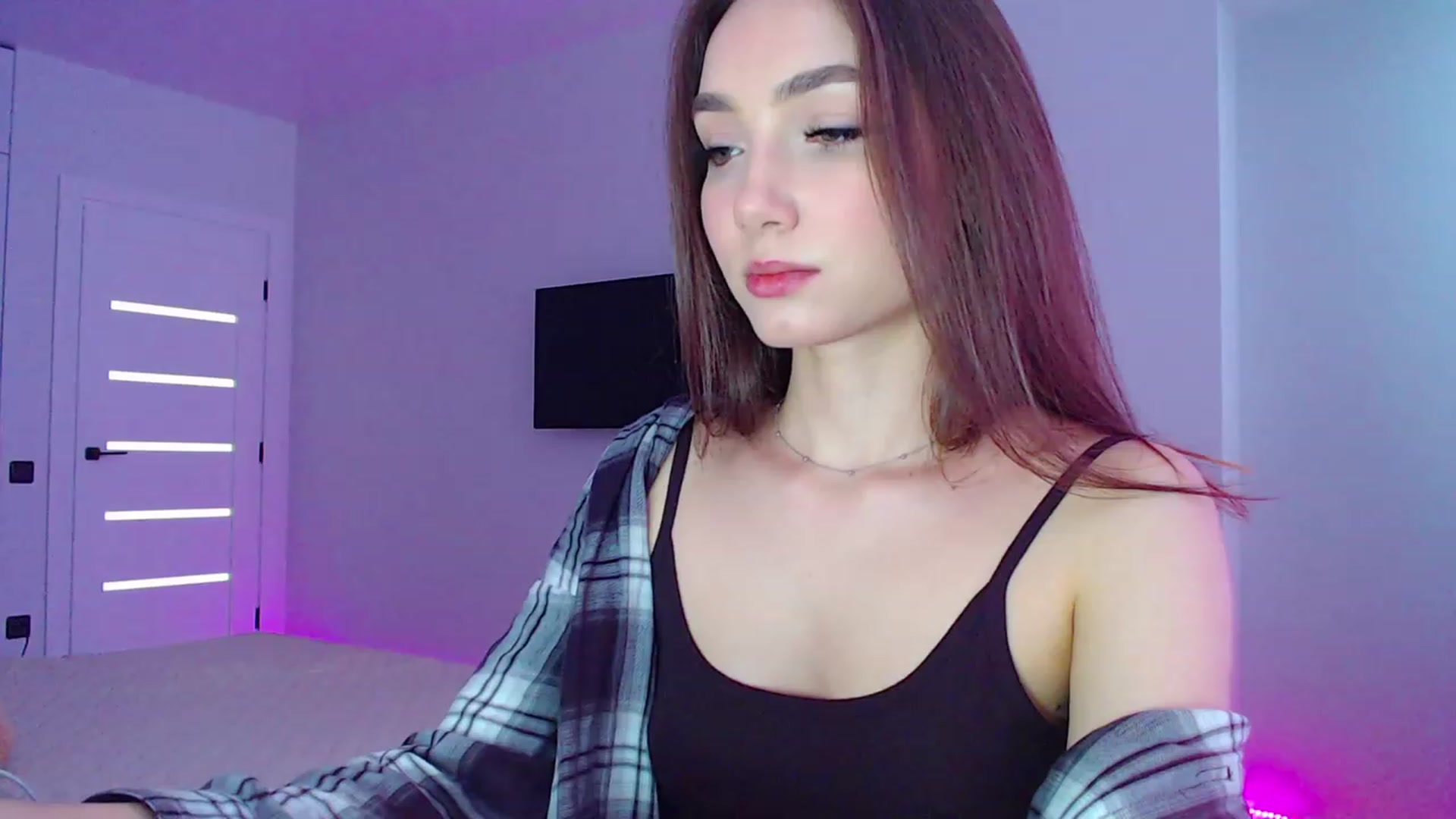 Gallery image thumbnail from Browncat04's myfreecams stream on, 06/26/2023, 13:29 image 8 of 20