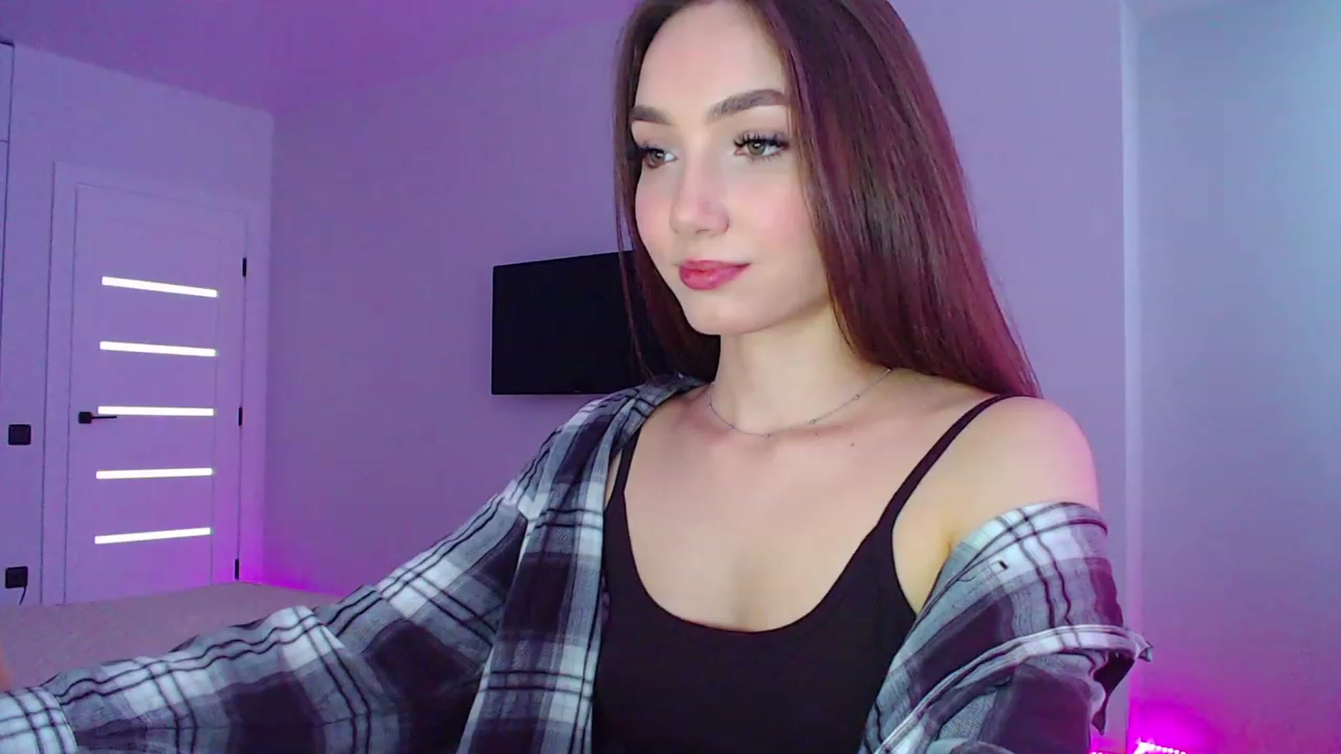 Gallery image thumbnail from Browncat04's myfreecams stream on, 06/26/2023, 13:29 image 9 of 20