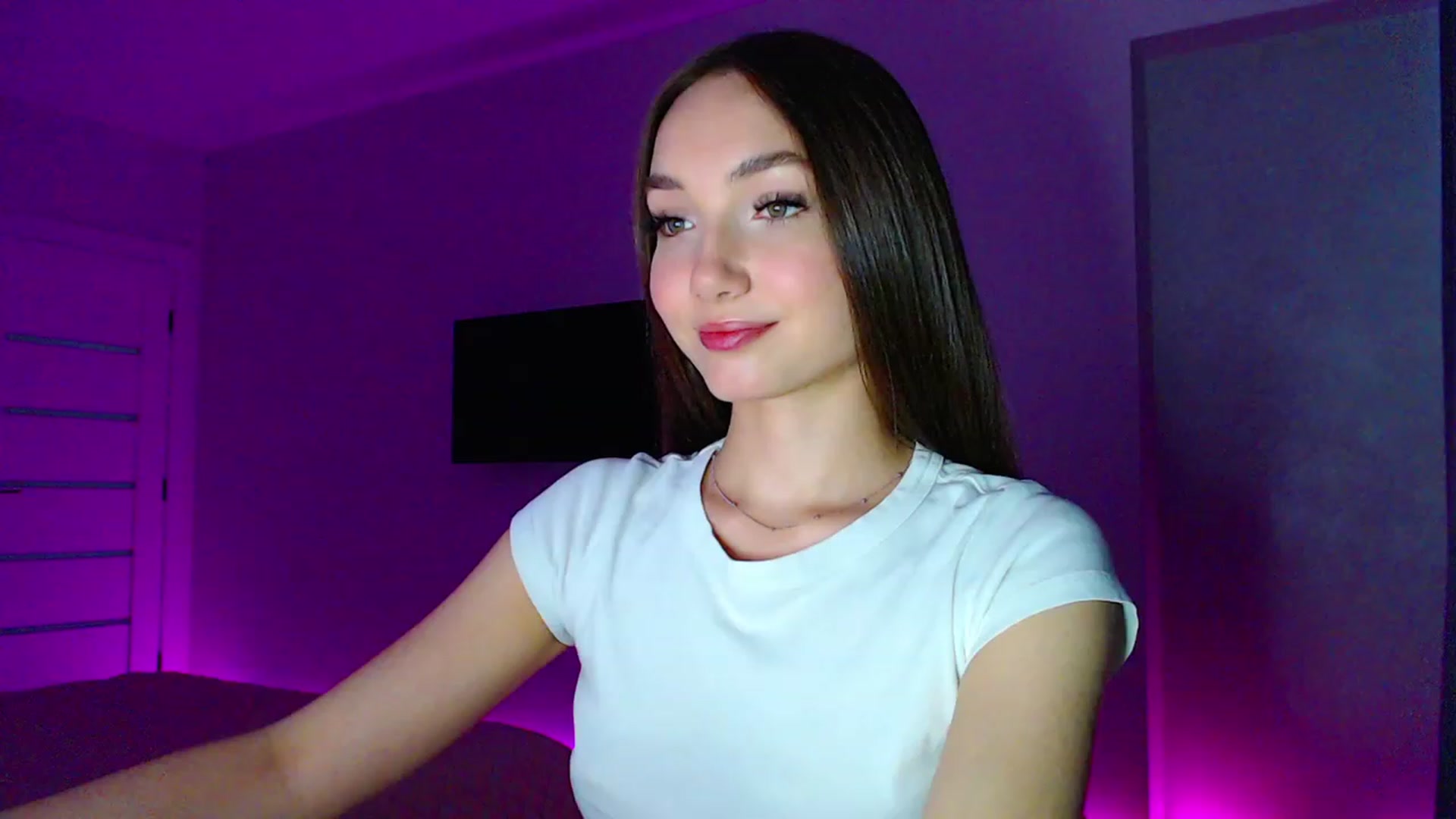 Gallery image thumbnail from Browncat04's myfreecams stream on, 06/28/2023, 18:15 image 2 of 20