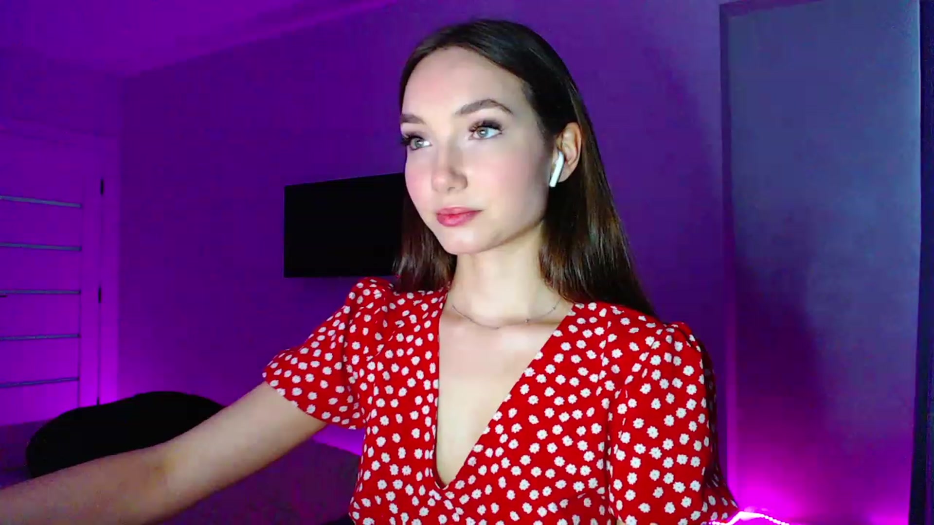 Gallery image thumbnail from Browncat04's myfreecams stream on, 06/29/2023, 17:47 image 14 of 20