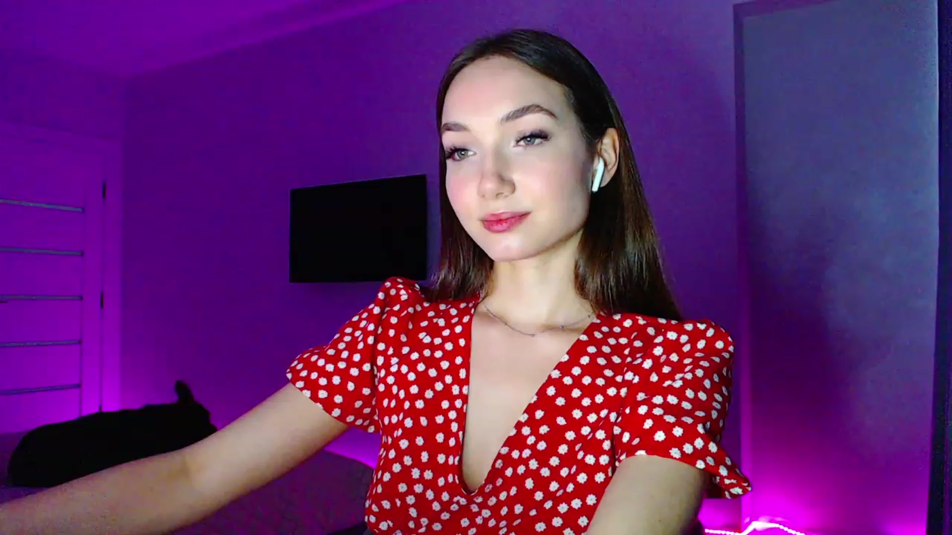 Gallery image thumbnail from Browncat04's myfreecams stream on, 06/29/2023, 17:47 image 17 of 20