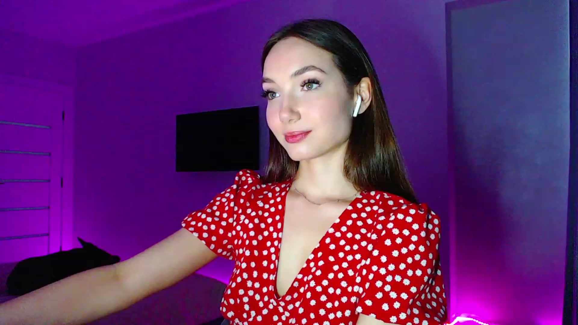 Gallery image thumbnail from Browncat04's myfreecams stream on, 06/29/2023, 17:47 image 16 of 20