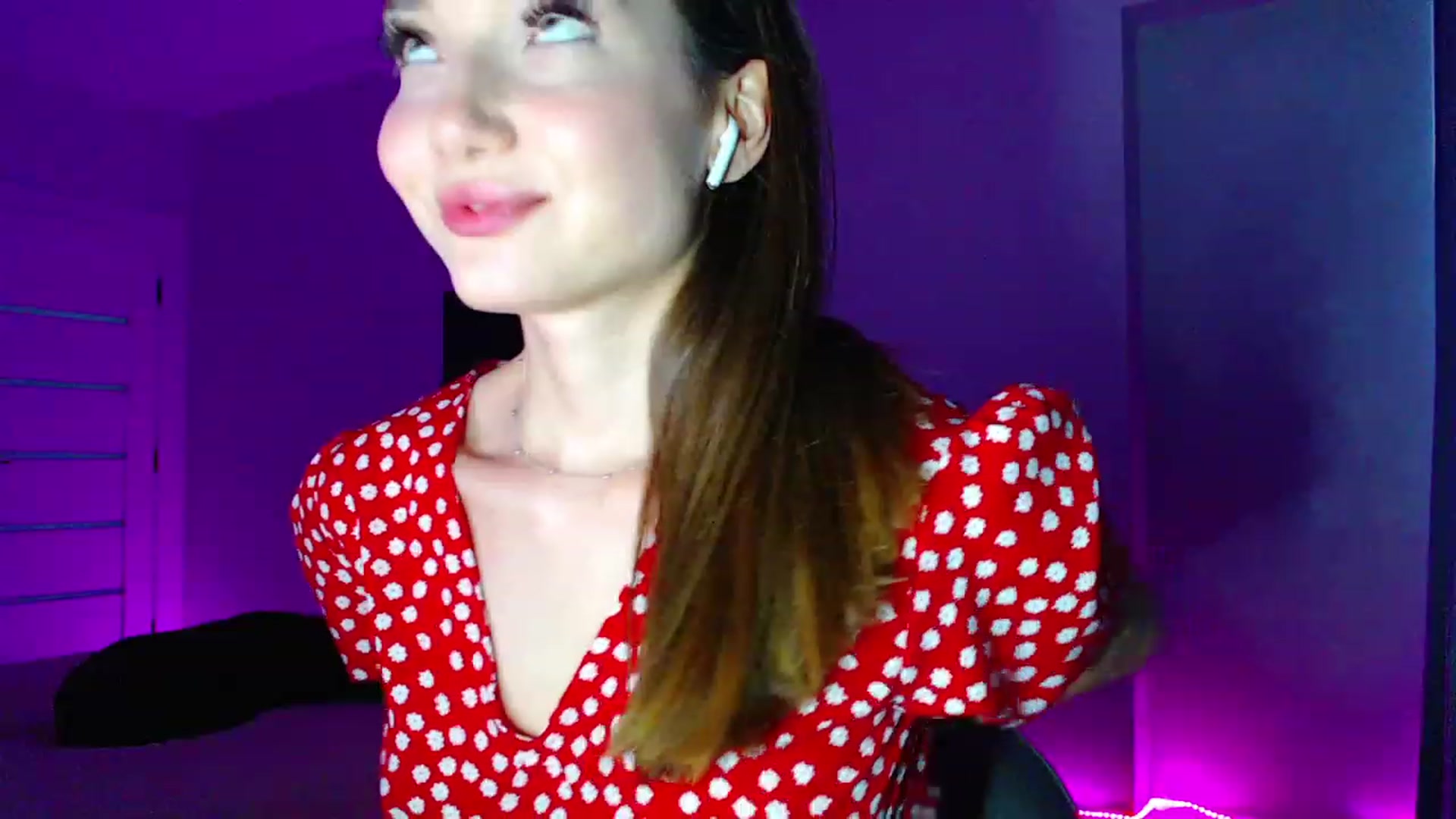 Gallery image thumbnail from Browncat04's myfreecams stream on, 06/29/2023, 17:47 image 9 of 20