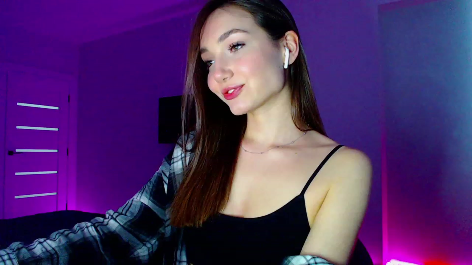 Gallery image thumbnail from Browncat04's myfreecams stream on, 07/04/2023, 16:58 image 3 of 20