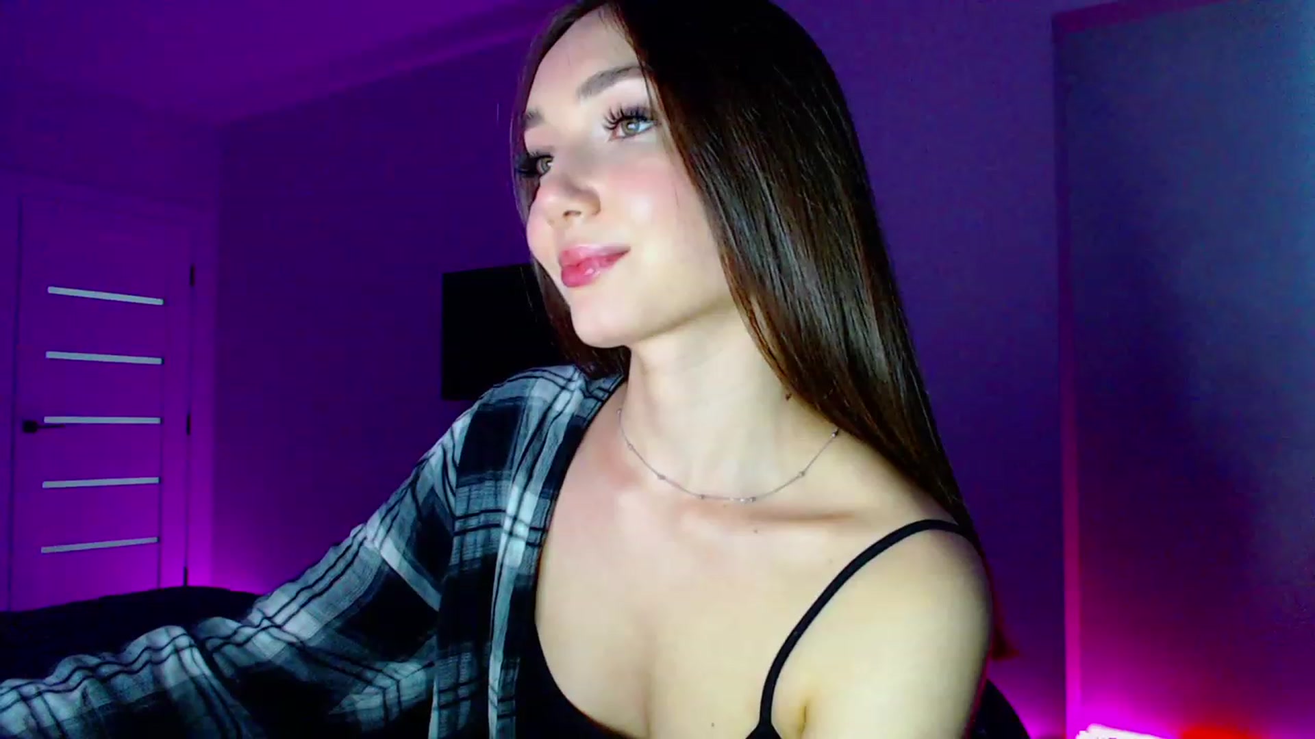 Gallery image thumbnail from Browncat04's myfreecams stream on, 07/04/2023, 16:58 image 19 of 20