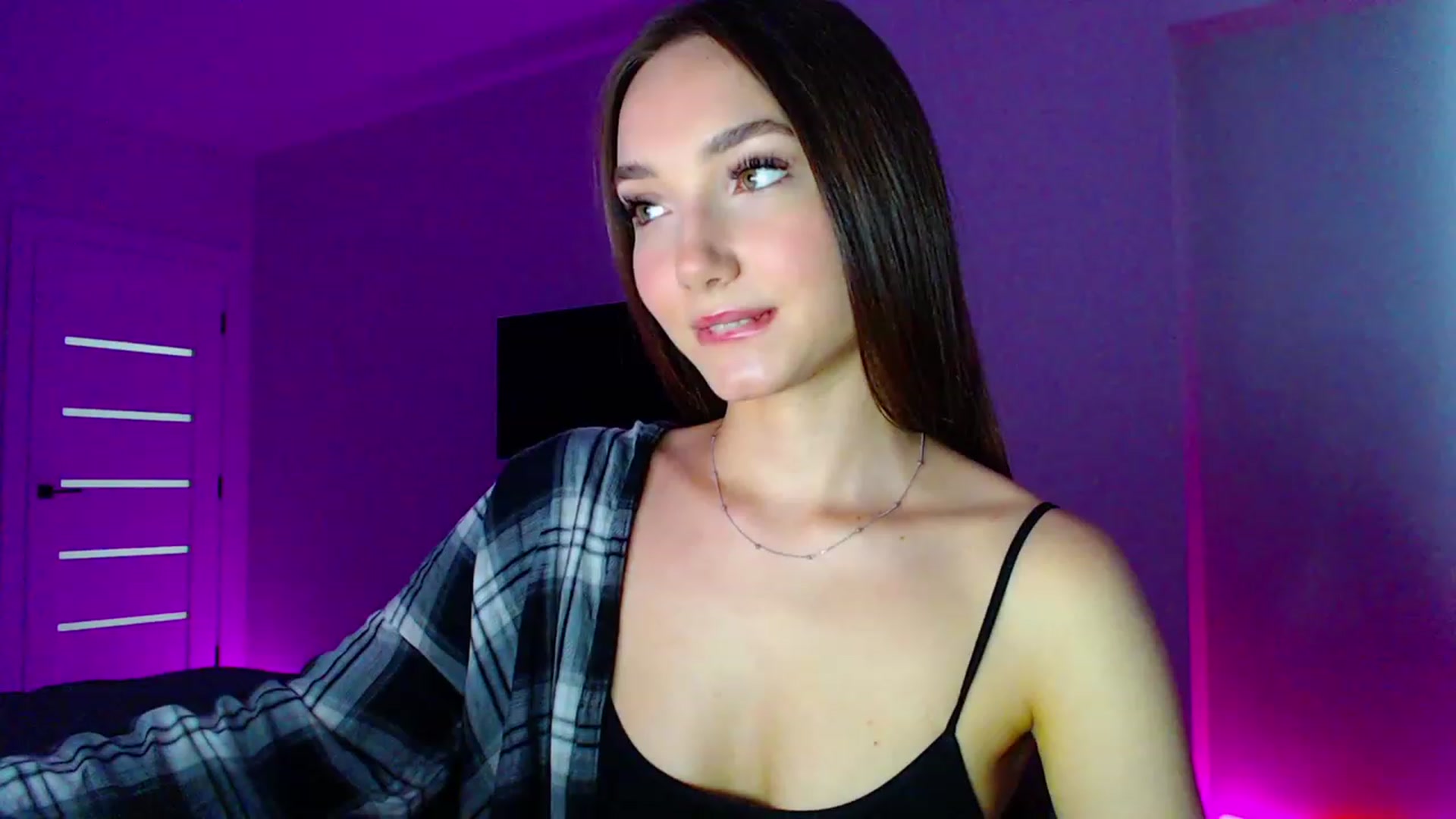 Gallery image thumbnail from Browncat04's myfreecams stream on, 07/06/2023, 16:35 image 3 of 20
