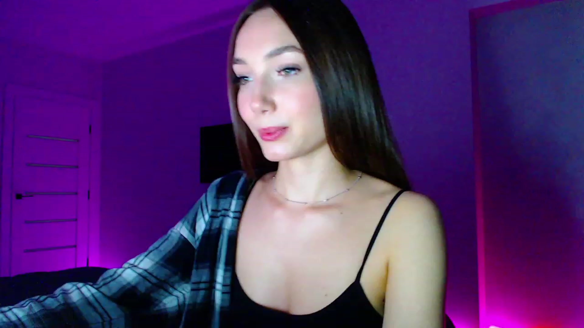 Gallery image thumbnail from Browncat04's myfreecams stream on, 07/06/2023, 17:43 image 4 of 20