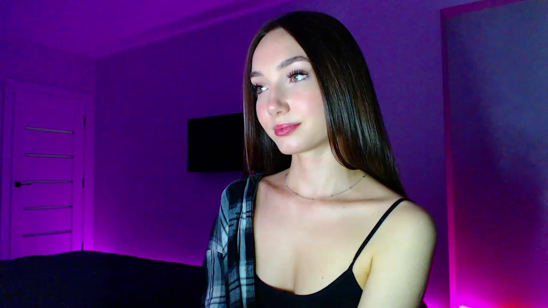 Gallery image thumbnail from Browncat04's myfreecams stream on, 07/06/2023, 17:43 image 2 of 20