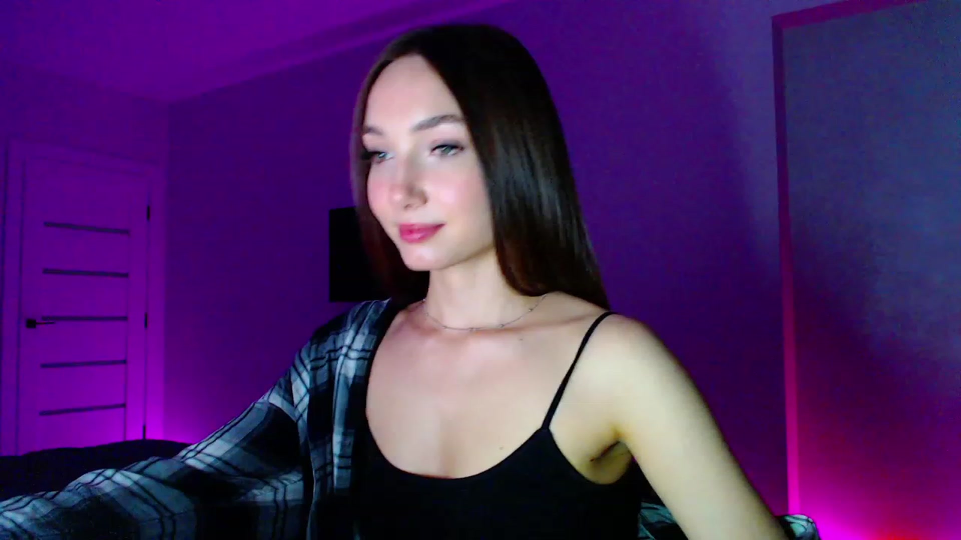 Gallery image thumbnail from Browncat04's myfreecams stream on, 07/06/2023, 17:43 image 8 of 20