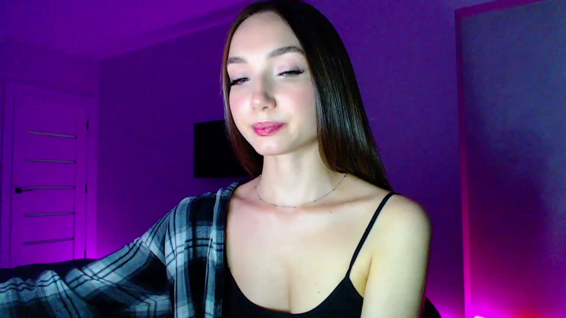 Gallery image thumbnail from Browncat04's myfreecams stream on, 07/06/2023, 17:43 image 1 of 20