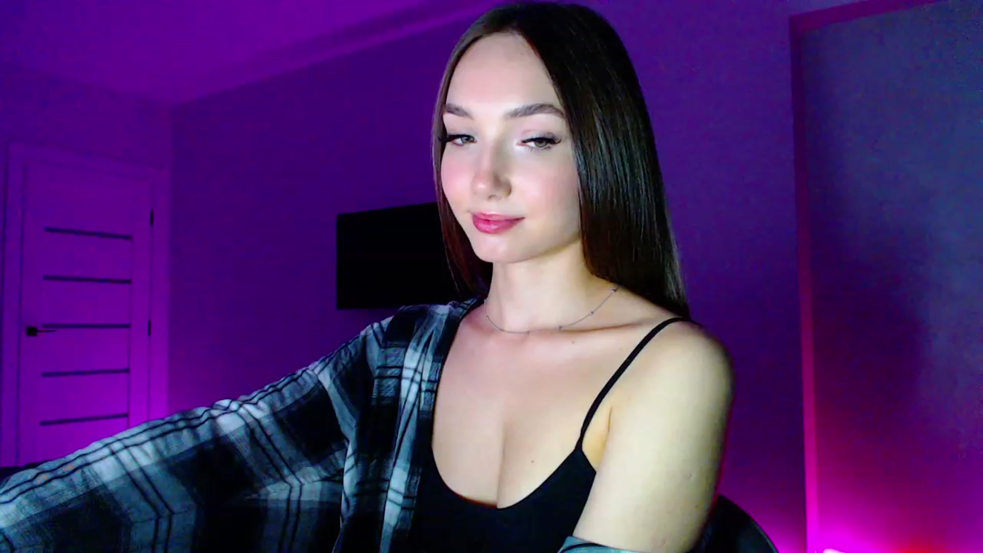 Gallery image thumbnail from Browncat04's myfreecams stream on, 07/06/2023, 17:43 image 11 of 20
