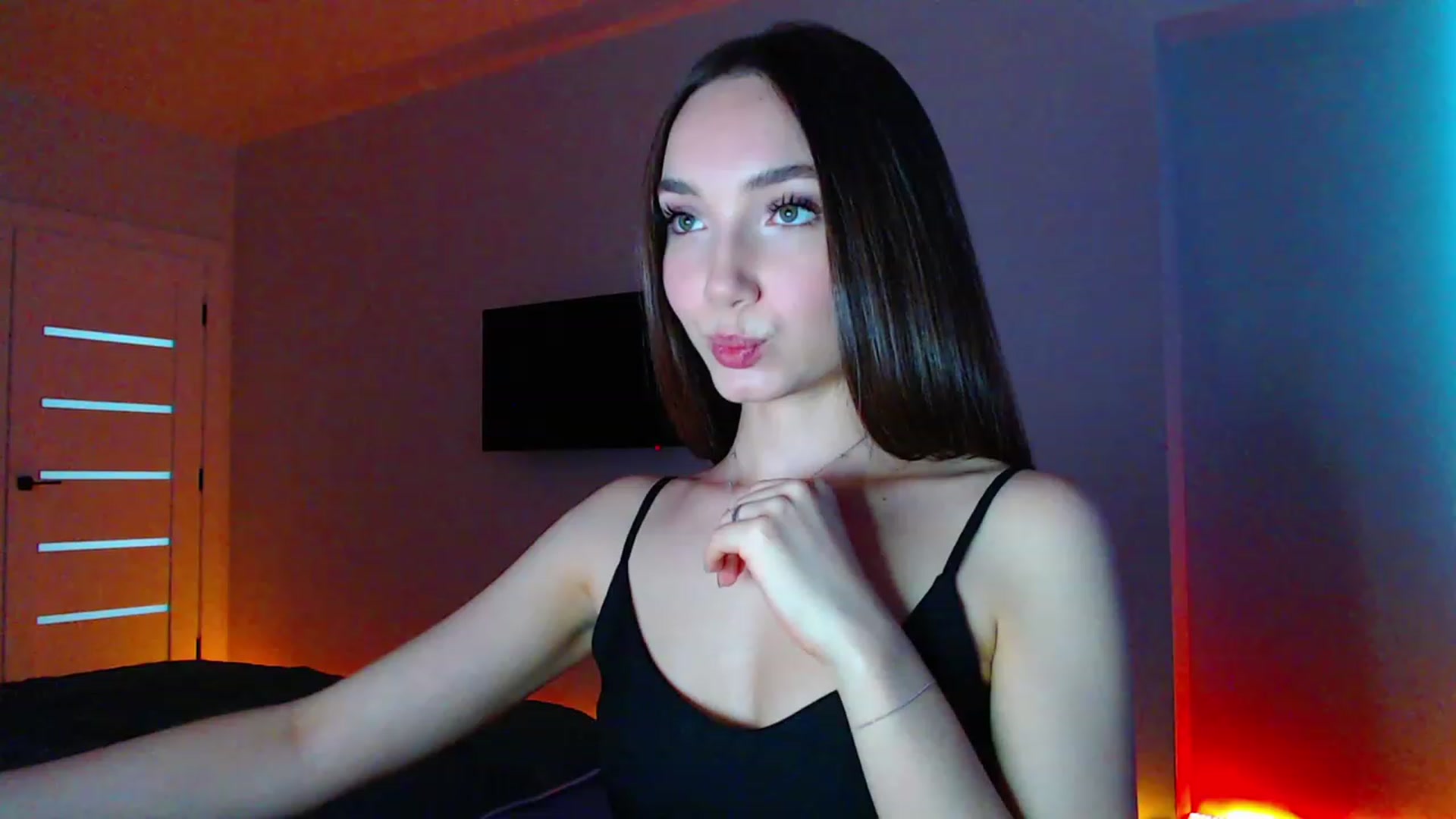 Gallery image thumbnail from Browncat04's myfreecams stream on, 07/11/2023, 16:32 image 13 of 20