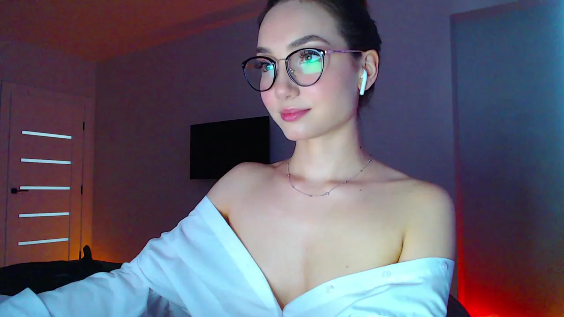 Gallery image thumbnail from Browncat04's myfreecams stream on, 07/12/2023, 14:00 image 7 of 20