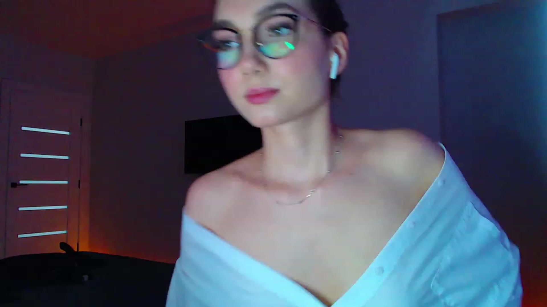 Gallery image thumbnail from Browncat04's myfreecams stream on, 07/12/2023, 14:00 image 6 of 20