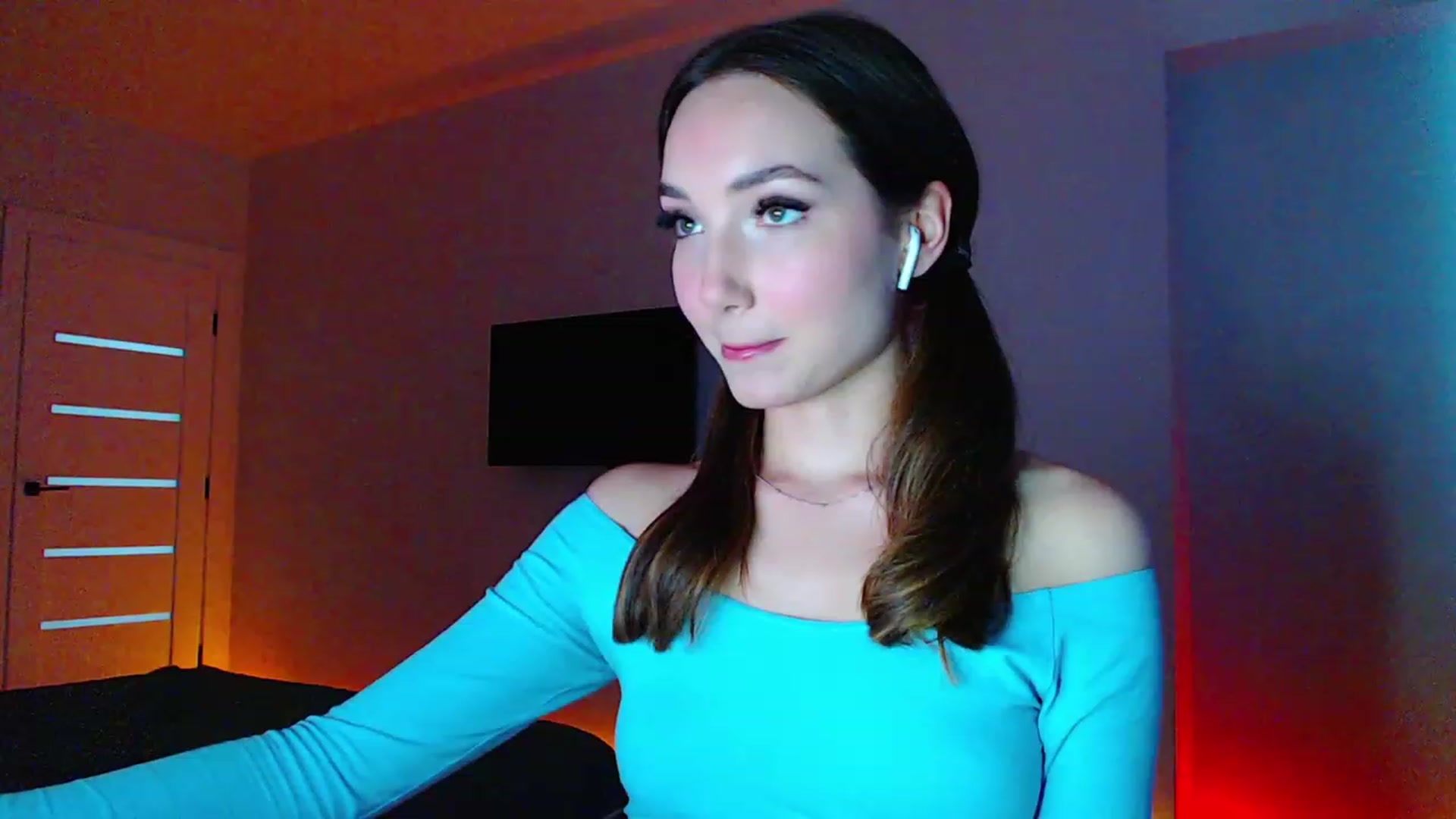 Gallery image thumbnail from Browncat04's myfreecams stream on, 07/14/2023, 16:52 image 10 of 20