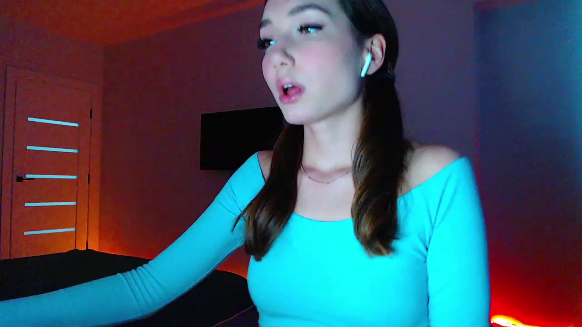 Gallery image thumbnail from Browncat04's myfreecams stream on, 07/14/2023, 16:52 image 8 of 20
