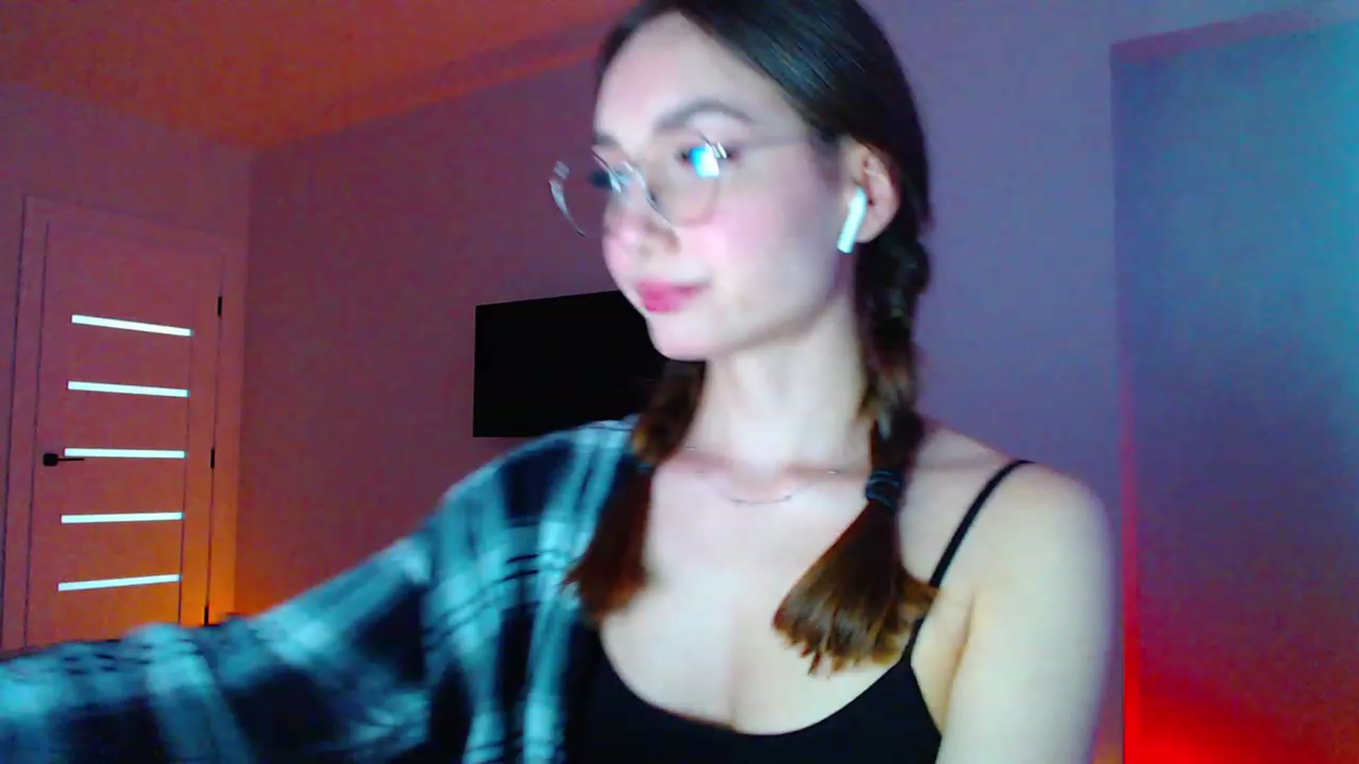 Gallery image thumbnail from Browncat04's myfreecams stream on, 07/17/2023, 15:23 image 8 of 20