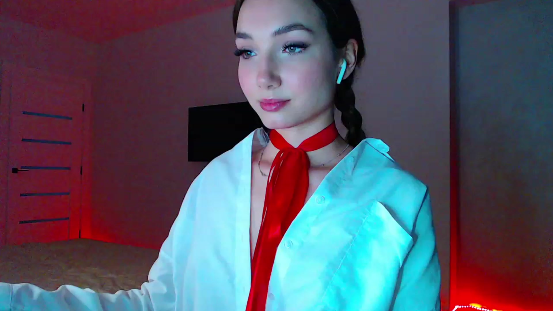 Gallery image thumbnail from Browncat04's myfreecams stream on, 07/19/2023, 18:13 image 3 of 20