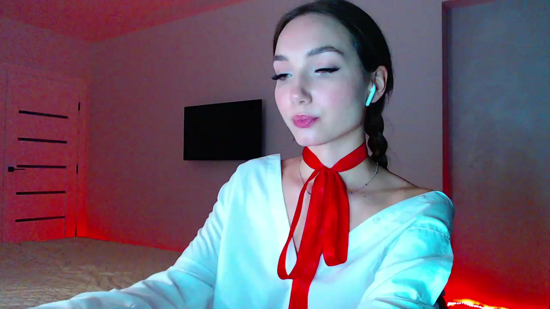 Gallery image thumbnail from Browncat04's myfreecams stream on, 07/19/2023, 18:13 image 19 of 20