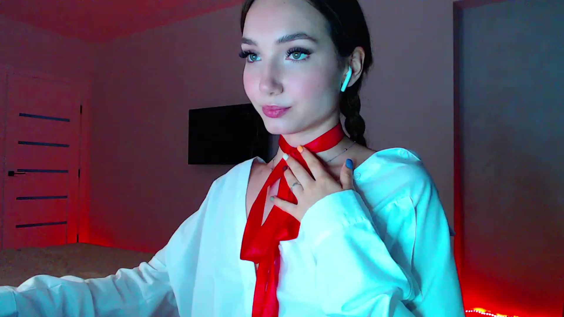 Gallery image thumbnail from Browncat04's myfreecams stream on, 07/19/2023, 18:13 image 7 of 20