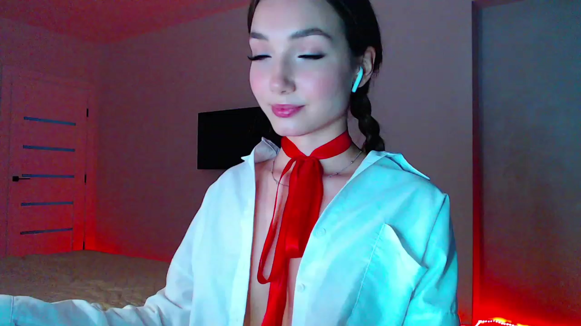 Gallery image thumbnail from Browncat04's myfreecams stream on, 07/19/2023, 18:13 image 1 of 20