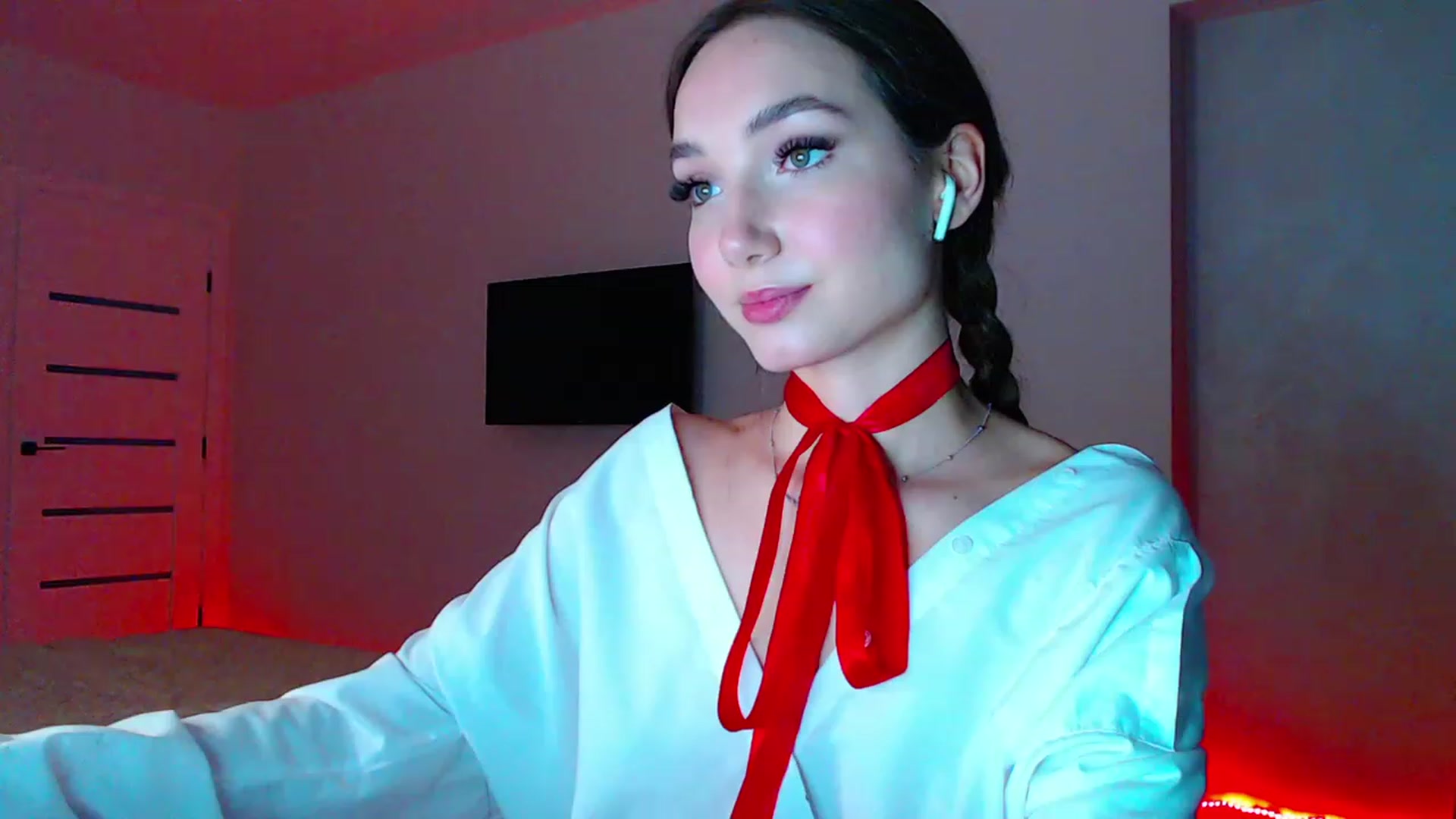 Gallery image thumbnail from Browncat04's myfreecams stream on, 07/19/2023, 18:13 image 14 of 20