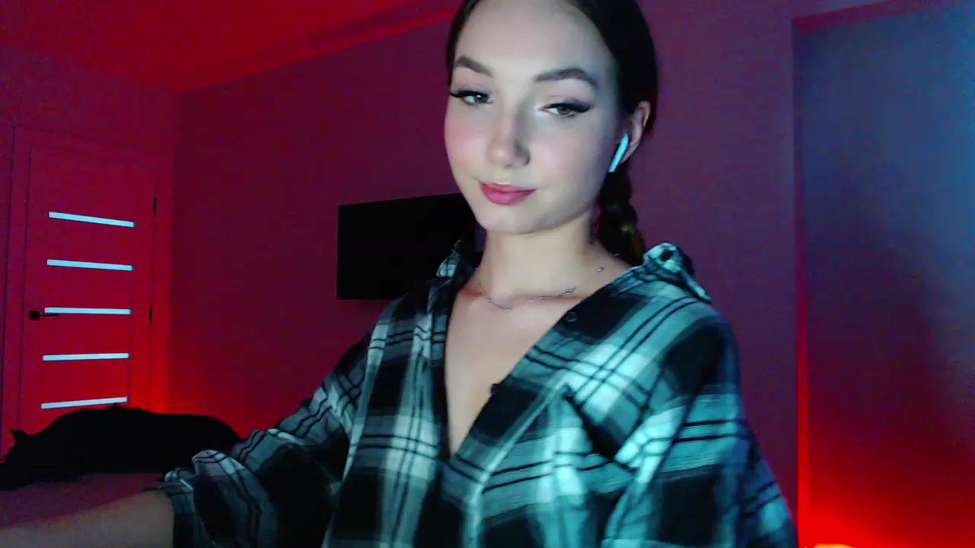 Gallery image thumbnail from Browncat04's myfreecams stream on, 07/28/2023, 16:05 image 13 of 20