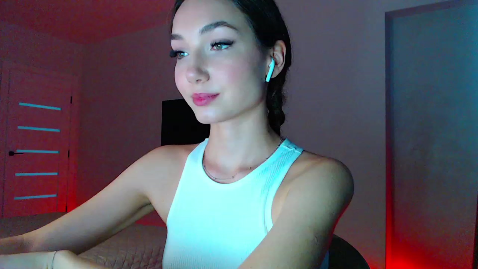 Gallery image thumbnail from Browncat04's myfreecams stream on, 08/12/2023, 16:18 image 14 of 20