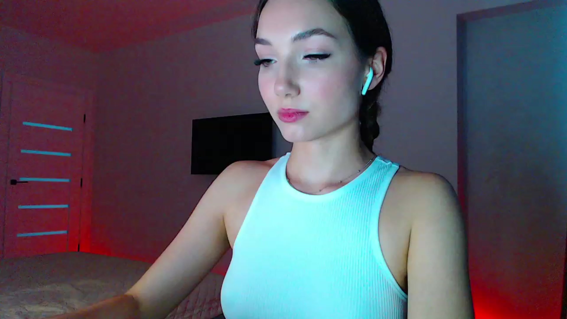 Gallery image thumbnail from Browncat04's myfreecams stream on, 08/12/2023, 16:18 image 13 of 20