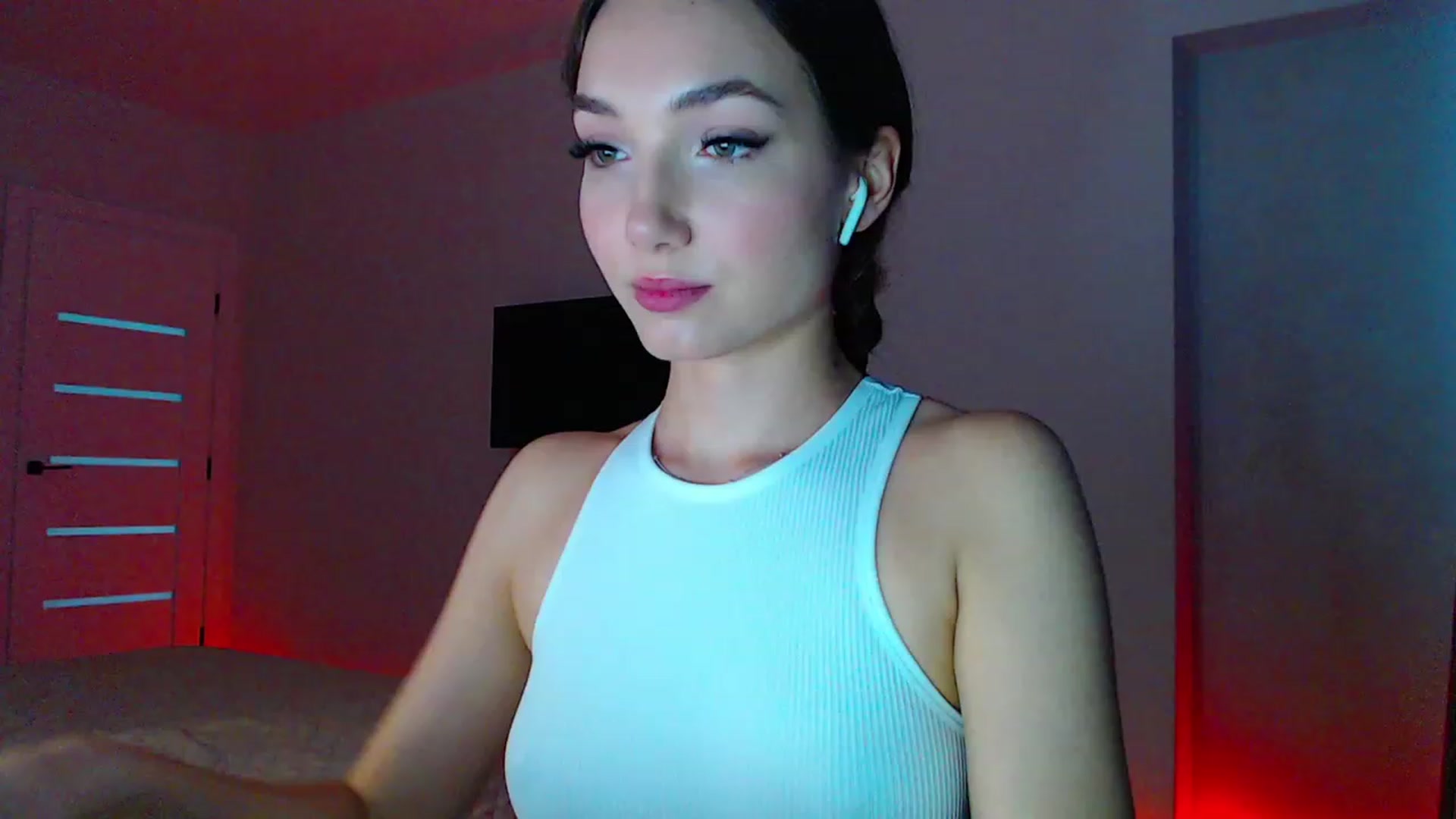 Gallery image thumbnail from Browncat04's myfreecams stream on, 08/12/2023, 16:18 image 8 of 20