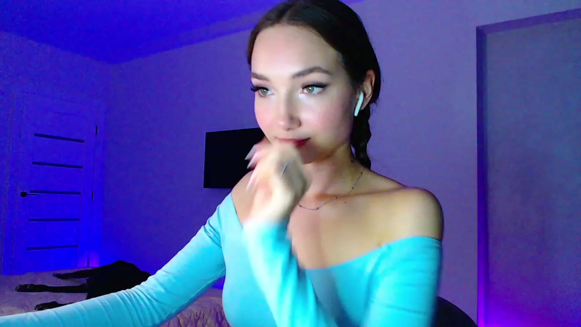 Gallery image thumbnail from Browncat04's myfreecams stream on, 08/13/2023, 17:48 image 20 of 20