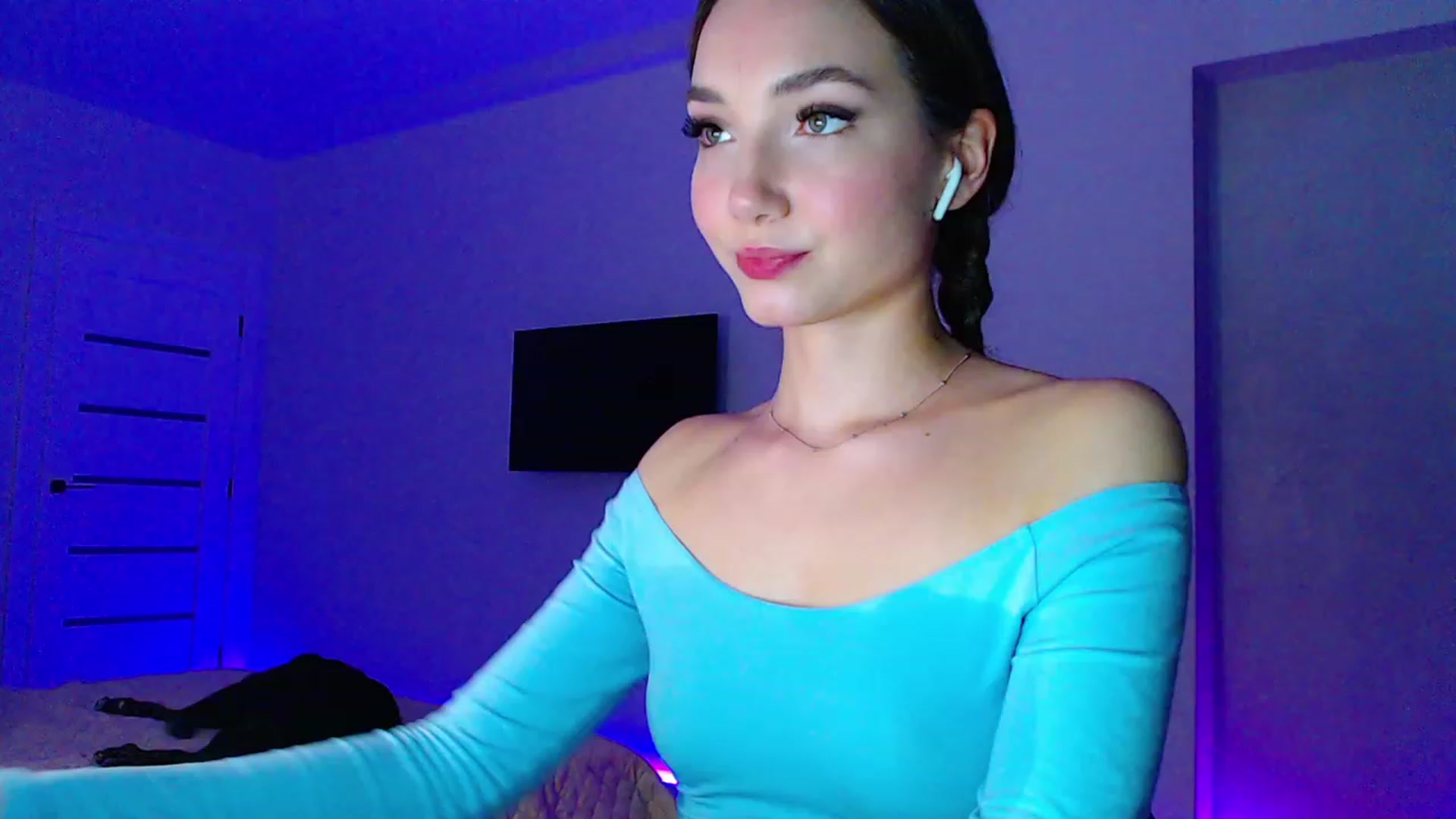Gallery image thumbnail from Browncat04's myfreecams stream on, 08/13/2023, 17:48 image 14 of 20
