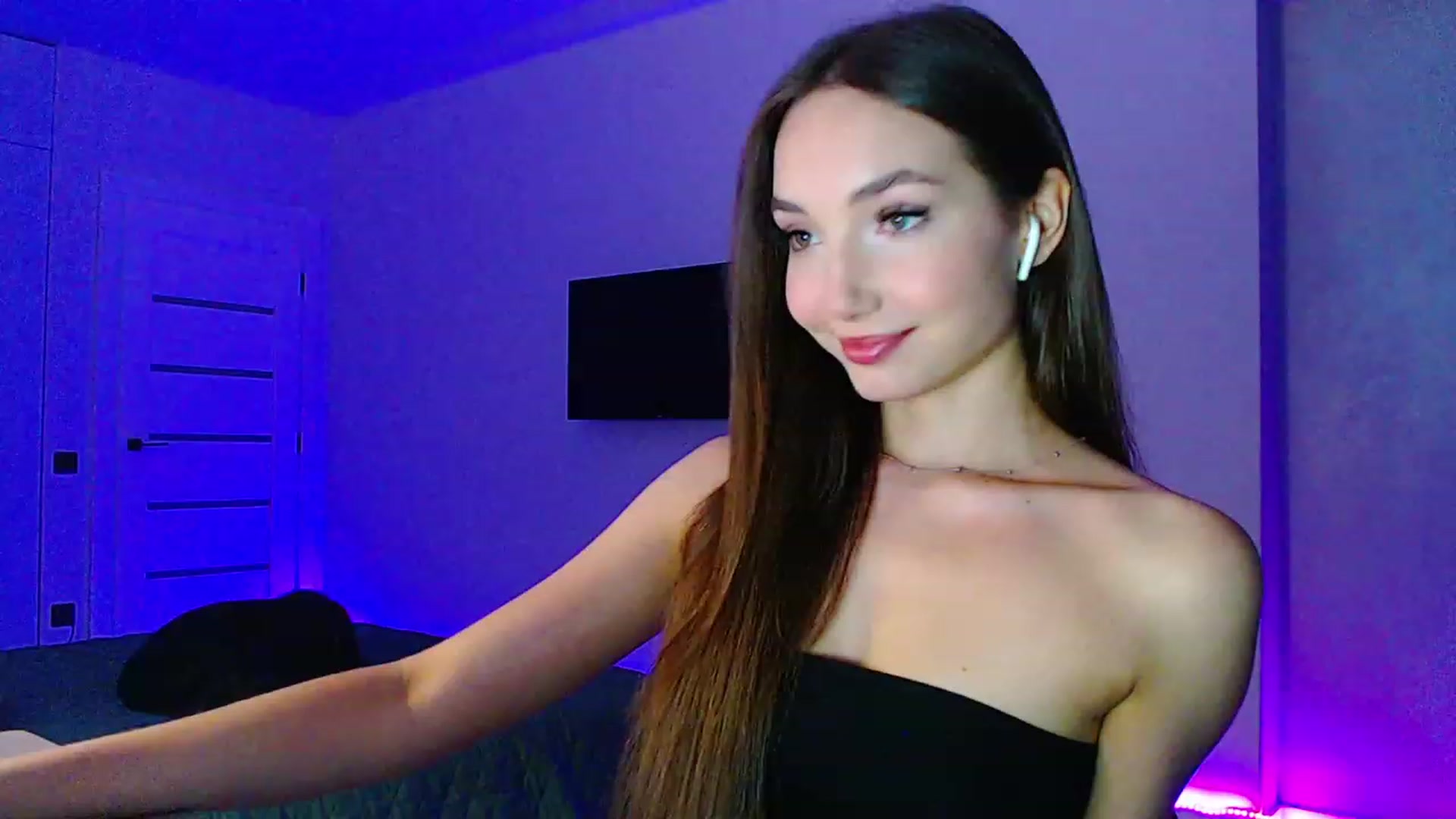 Gallery image thumbnail from Browncat04's myfreecams stream on, 08/31/2023, 15:45 image 5 of 20