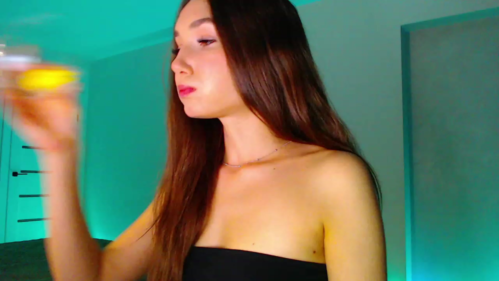 Gallery image thumbnail from Browncat04's myfreecams stream on, 09/27/2023, 17:31 image 4 of 20