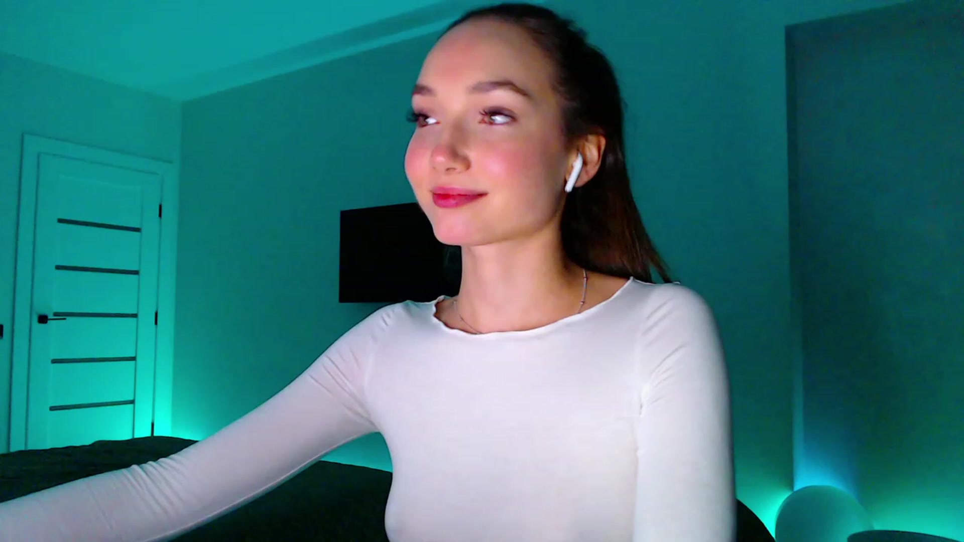 Gallery image thumbnail from Browncat04's myfreecams stream on, 10/06/2023, 16:58 image 14 of 20