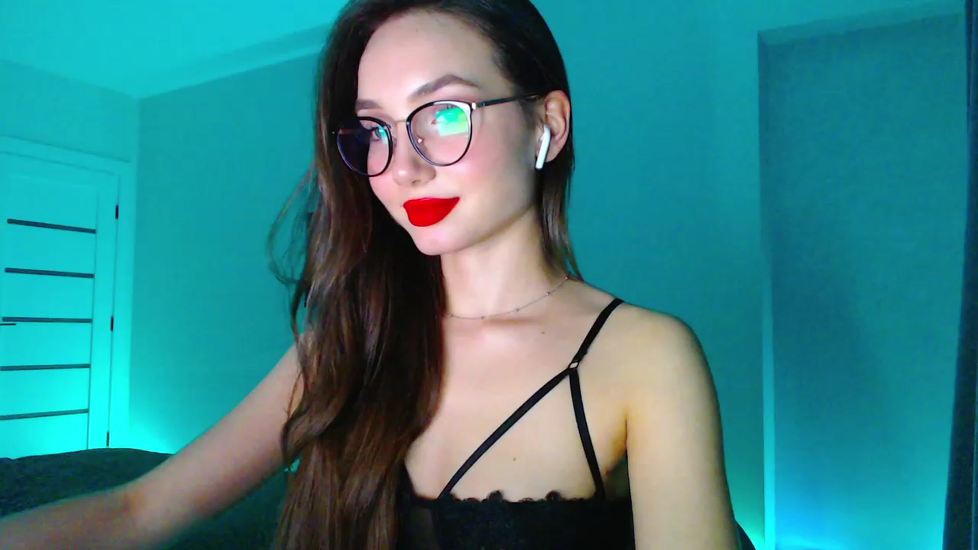Gallery image thumbnail from Browncat04's myfreecams stream on, 10/10/2023, 16:49 image 16 of 20