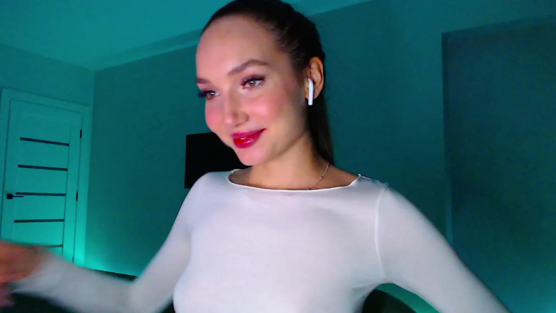 Gallery image thumbnail from Browncat04's myfreecams stream on, 10/18/2023, 15:48 image 7 of 20
