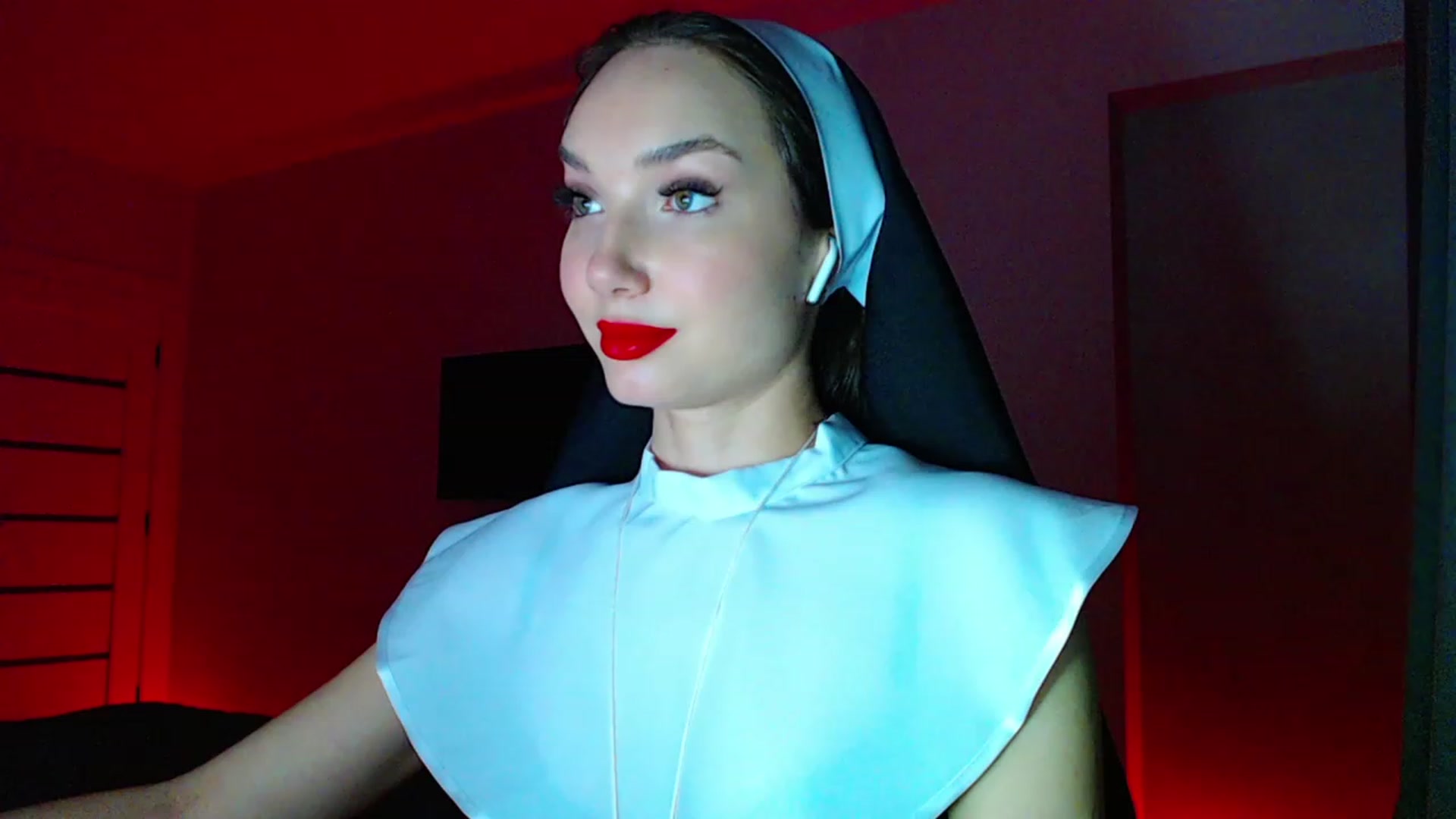 Gallery image thumbnail from Browncat04's myfreecams stream on, 10/30/2023, 17:41 image 3 of 20