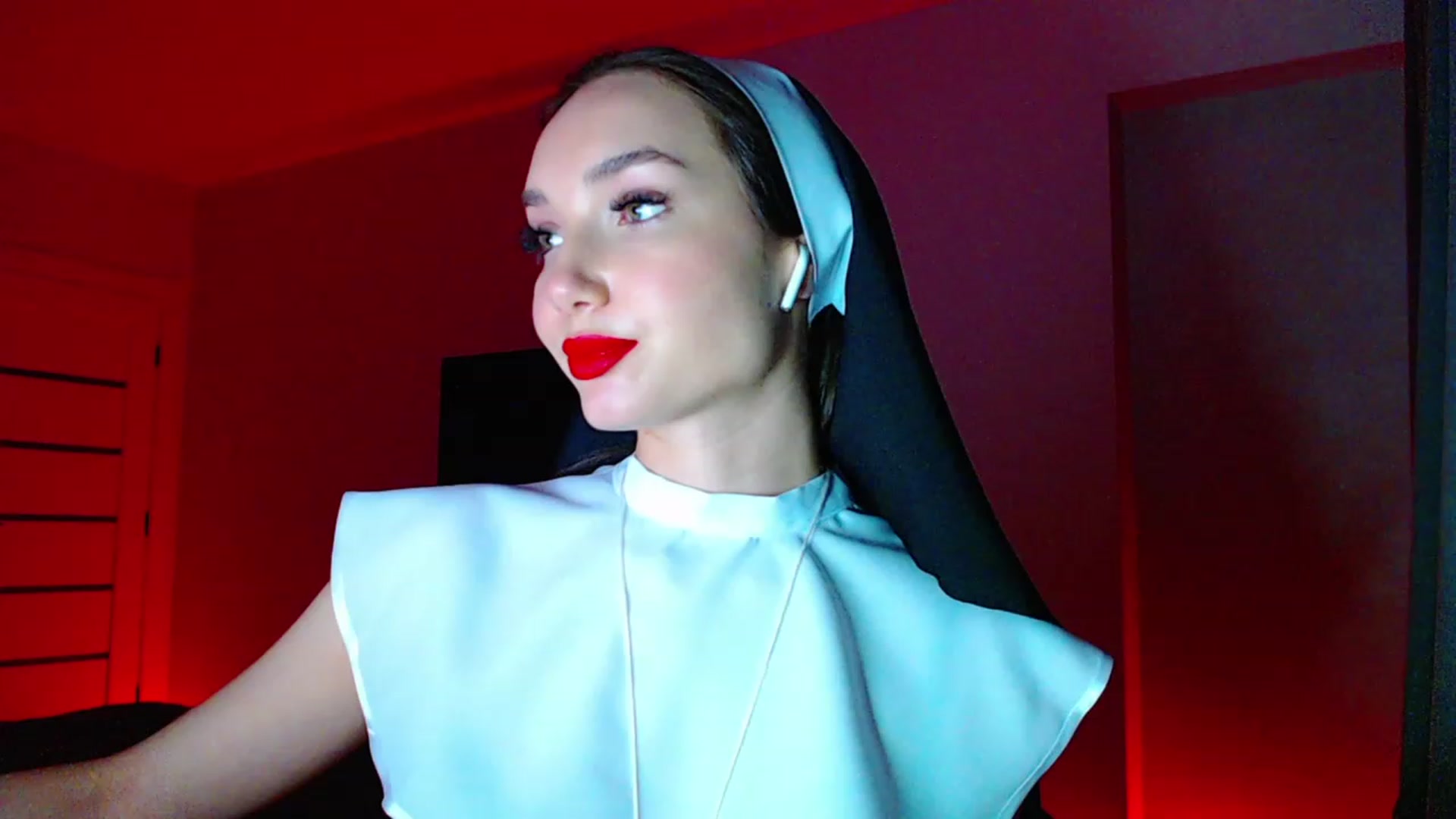 Gallery image thumbnail from Browncat04's myfreecams stream on, 10/30/2023, 17:41 image 6 of 20