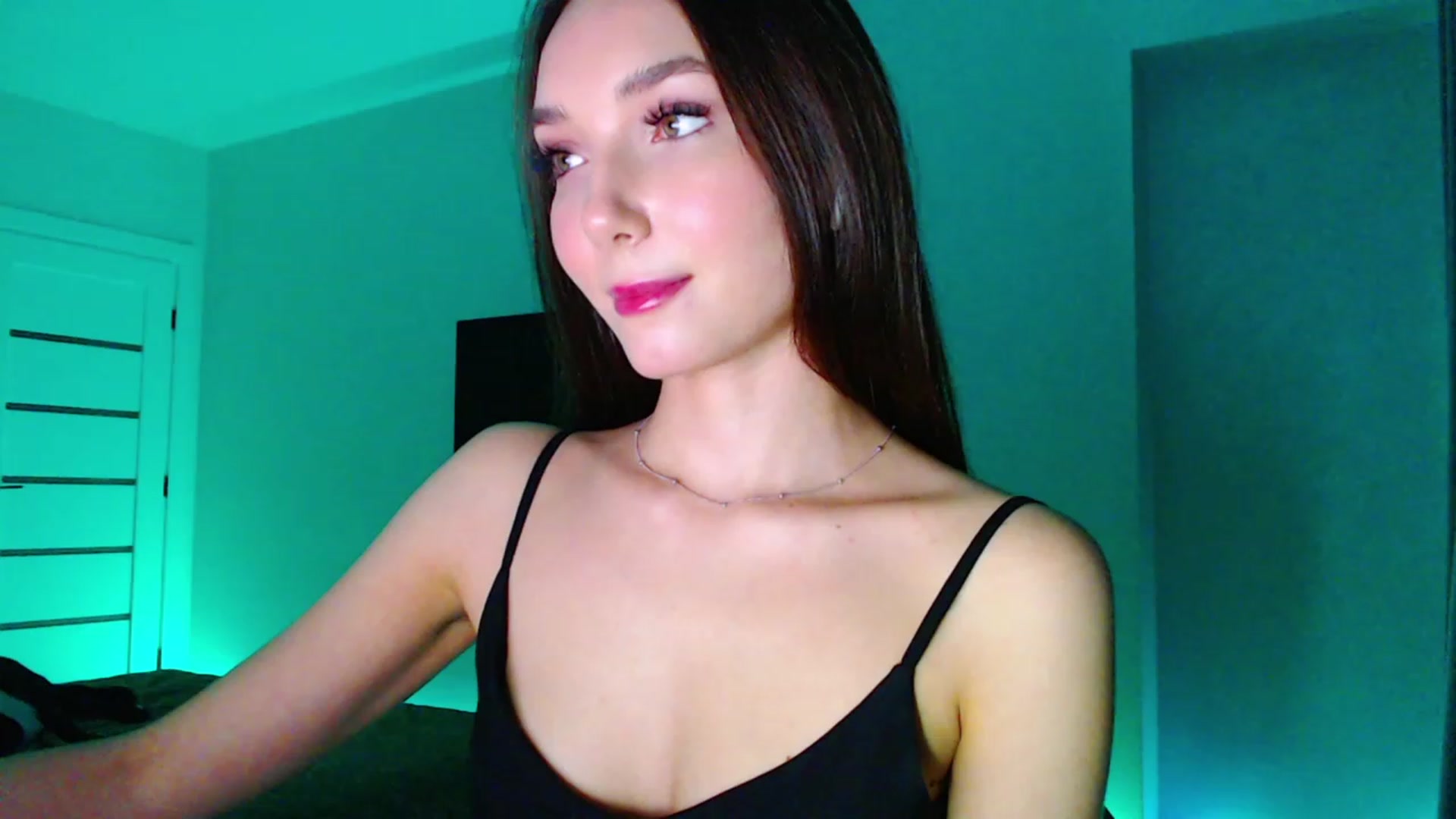 Gallery image thumbnail from Browncat04's myfreecams stream on, 11/05/2023, 16:17 image 3 of 20