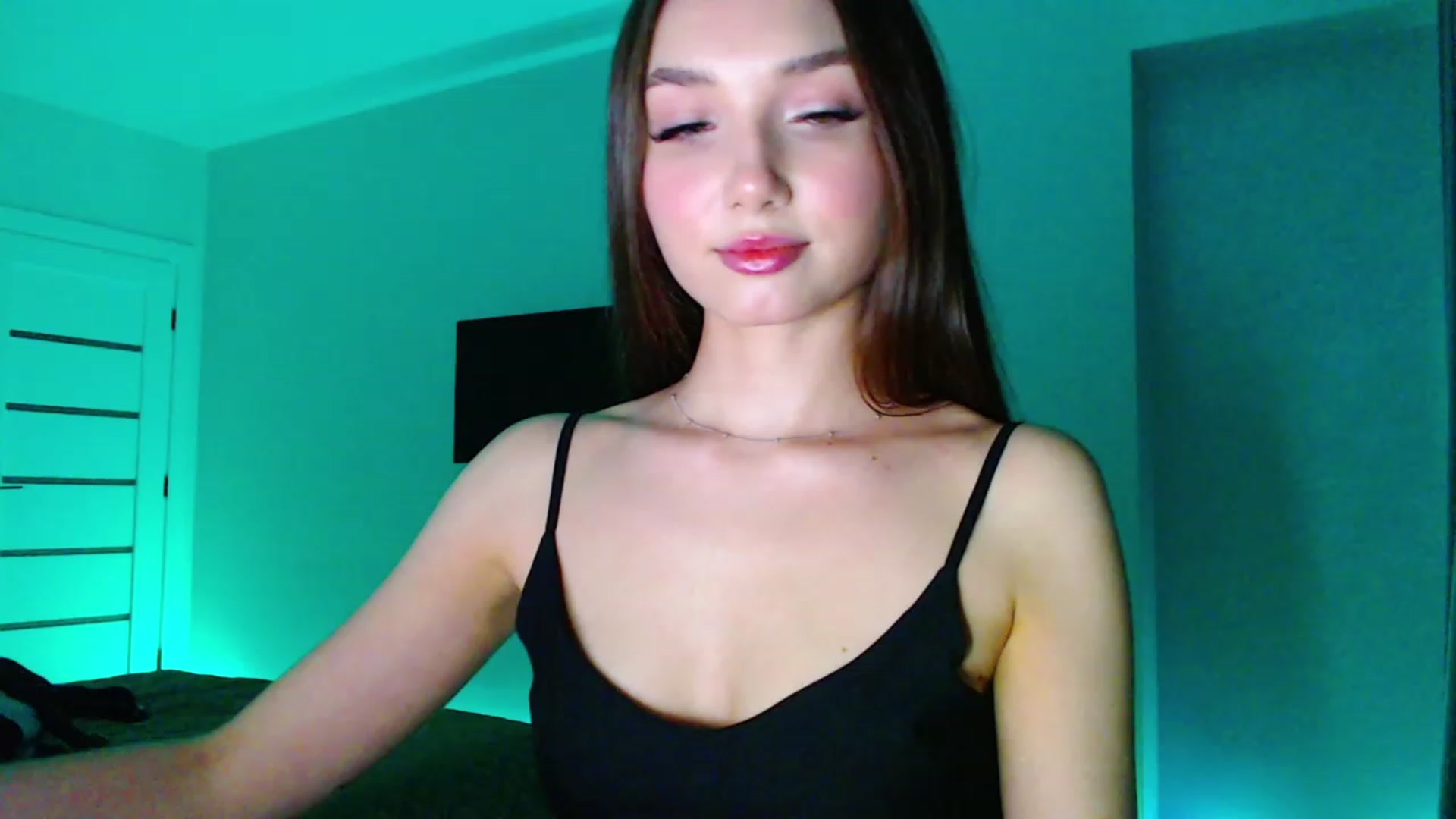 Gallery image thumbnail from Browncat04's myfreecams stream on, 11/05/2023, 16:17 image 11 of 20