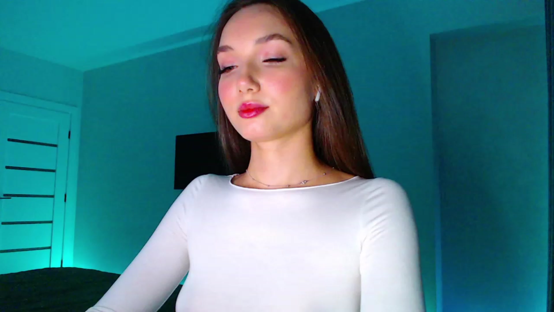 Gallery image thumbnail from Browncat04's myfreecams stream on, 11/14/2023, 16:39 image 19 of 20