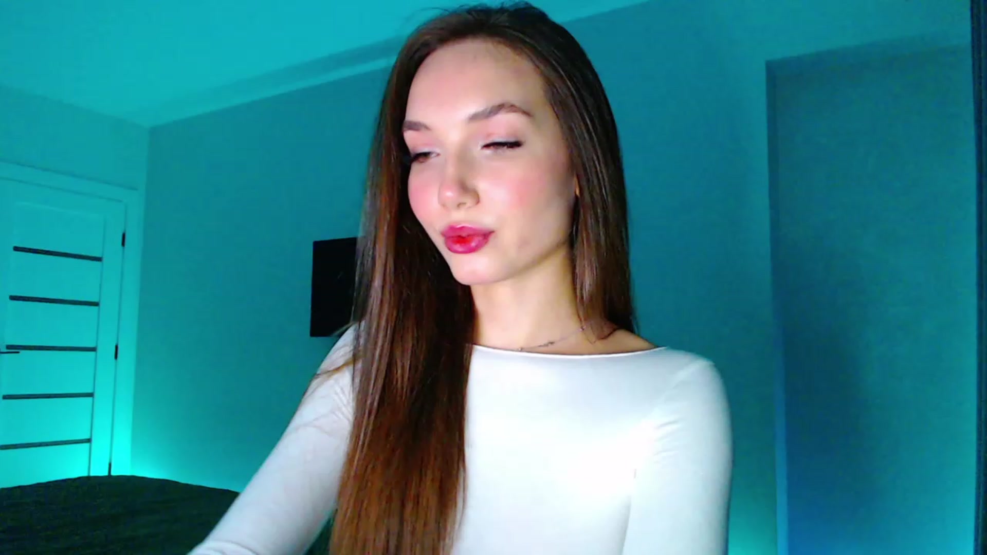 Gallery image thumbnail from Browncat04's myfreecams stream on, 11/14/2023, 16:39 image 15 of 20