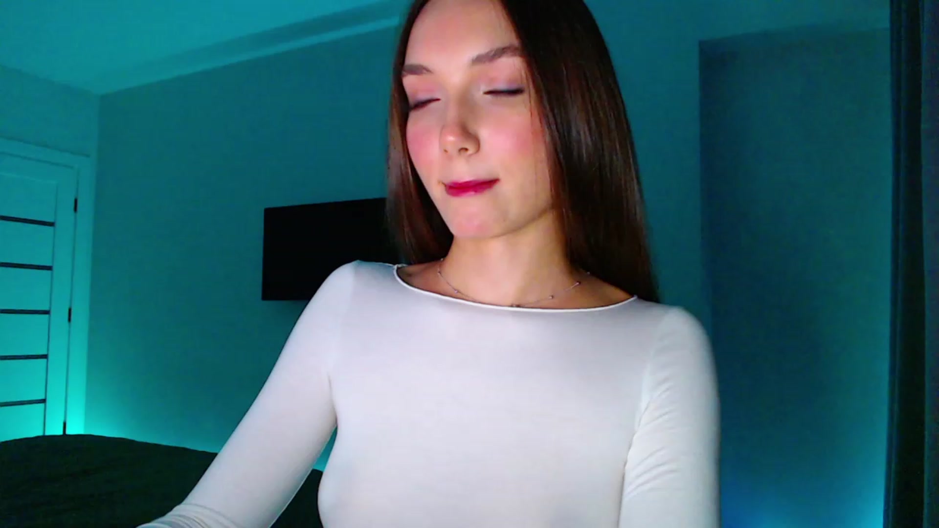 Gallery image thumbnail from Browncat04's myfreecams stream on, 11/14/2023, 17:38 image 17 of 20