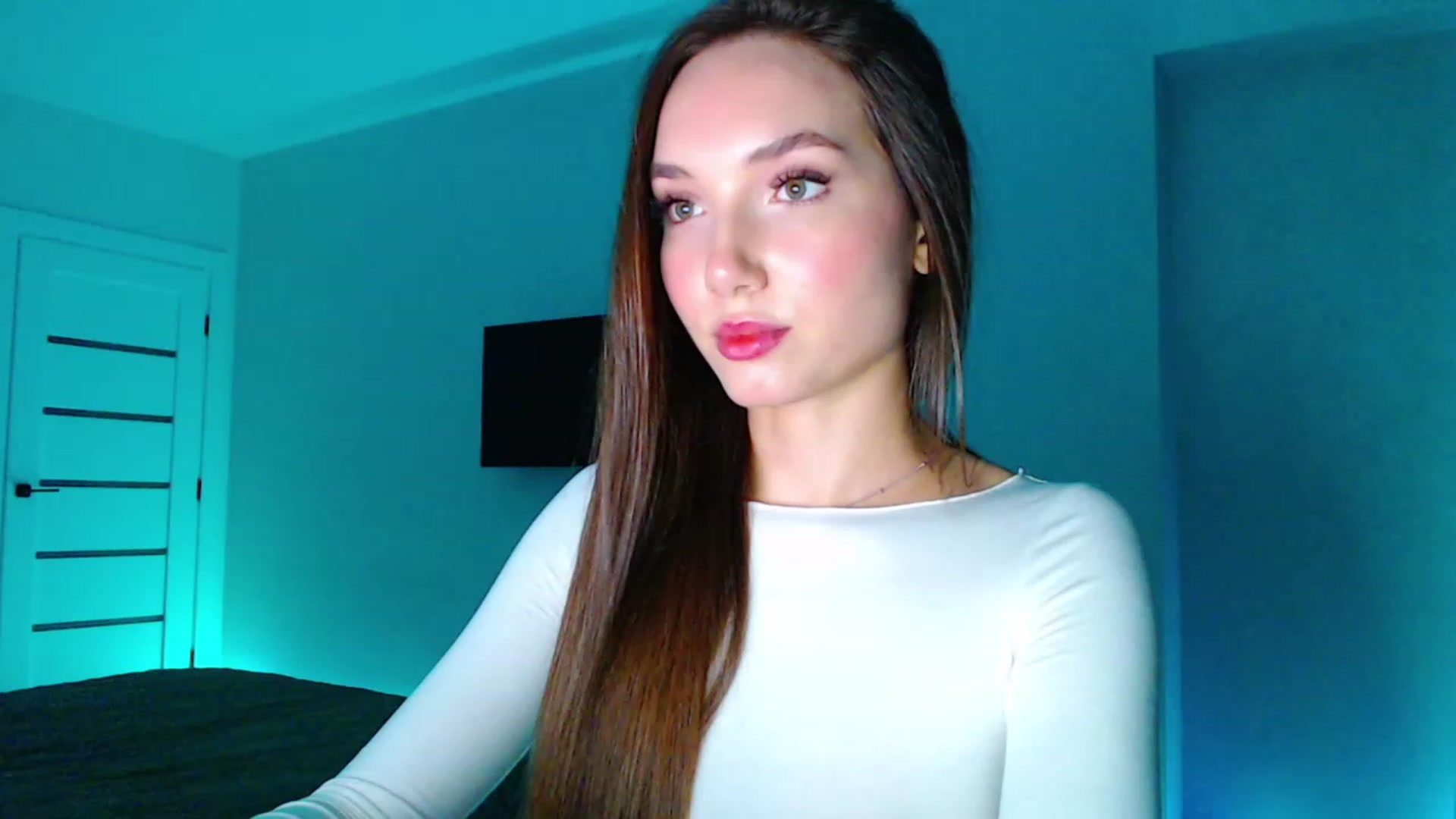 Gallery image thumbnail from Browncat04's myfreecams stream on, 11/14/2023, 17:38 image 3 of 20