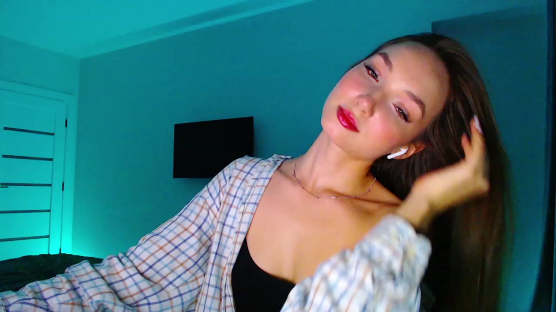 Gallery image thumbnail from Browncat04's myfreecams stream on, 11/16/2023, 14:03 image 5 of 20