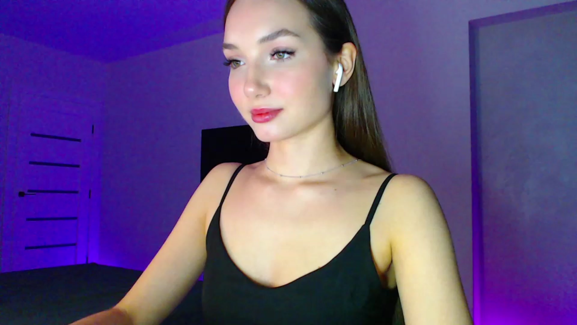 Gallery image thumbnail from Browncat04's myfreecams stream on, 11/23/2023, 15:17 image 19 of 20