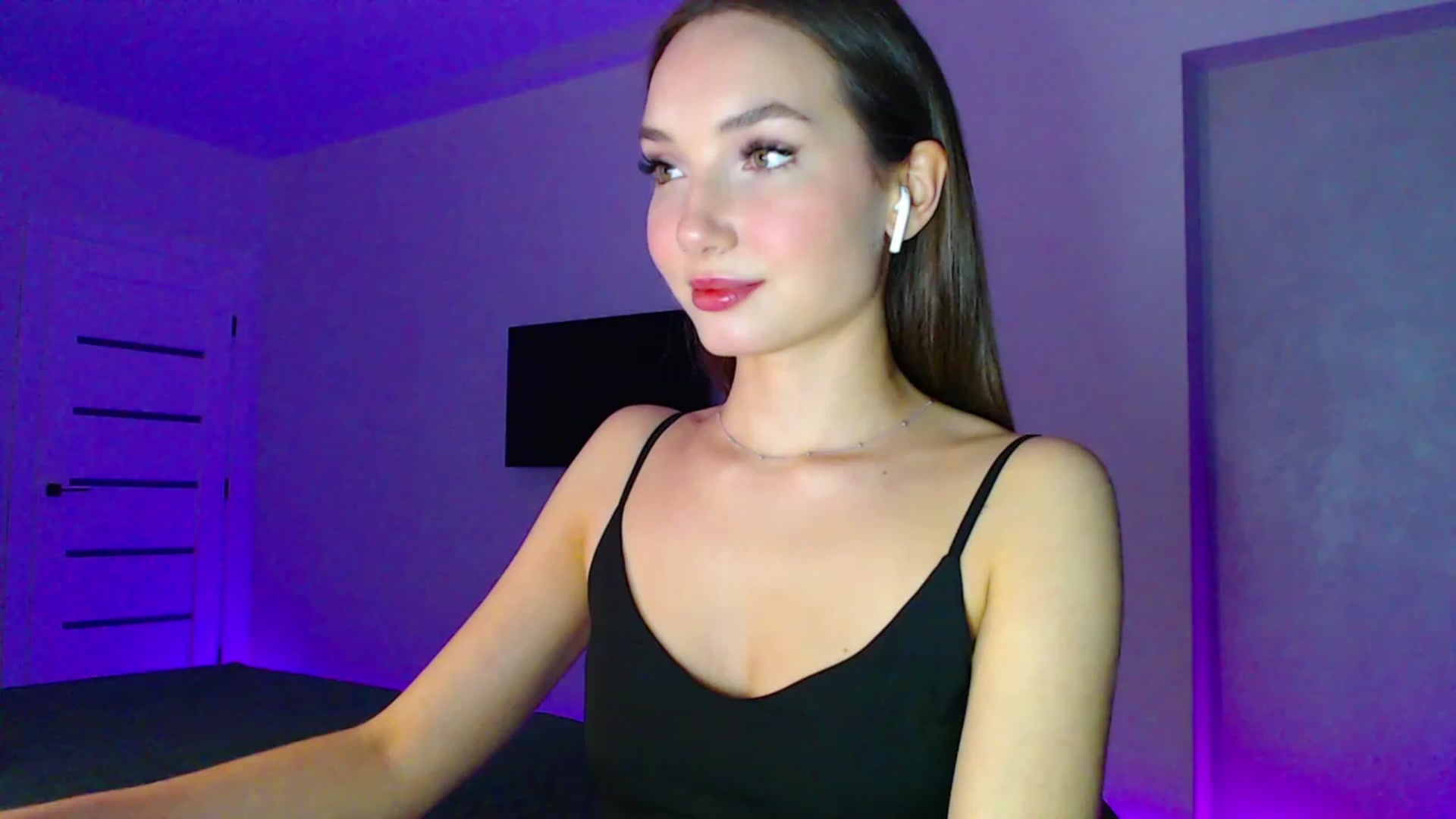 Gallery image thumbnail from Browncat04's myfreecams stream on, 11/23/2023, 15:17 image 5 of 20