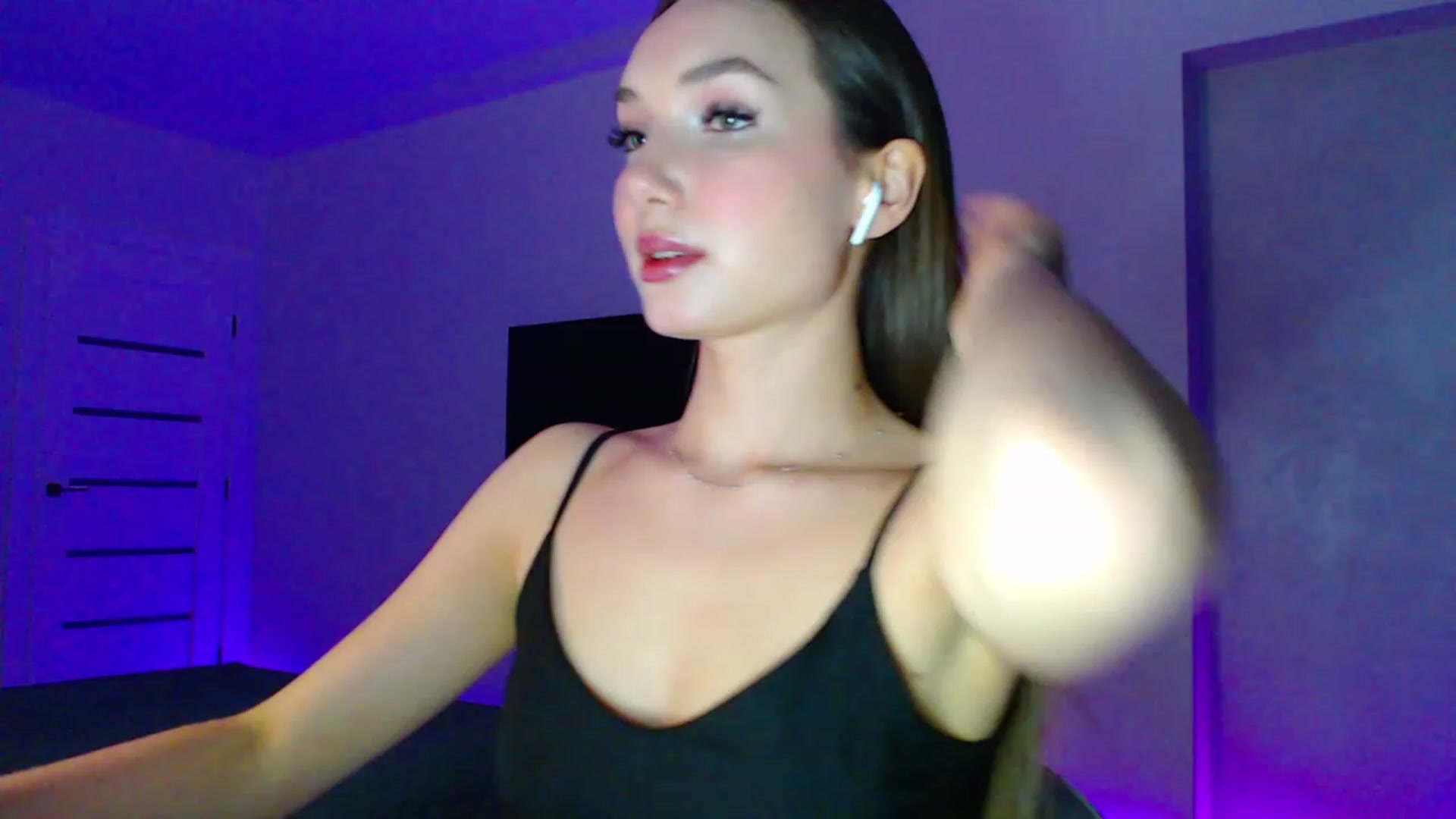 Gallery image thumbnail from Browncat04's myfreecams stream on, 11/23/2023, 15:17 image 11 of 20